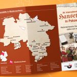 Ein aufgeklappter Flyer mit dem Titel "39. Internationaler Hansetag in Pskow – Niedersächsische Hansestädte stellen sich vor". Im Design wurde altes Papier simuliert, im Fokus steht eine Karte mit der Überschrift "Hansestädte in Niedersachsen".